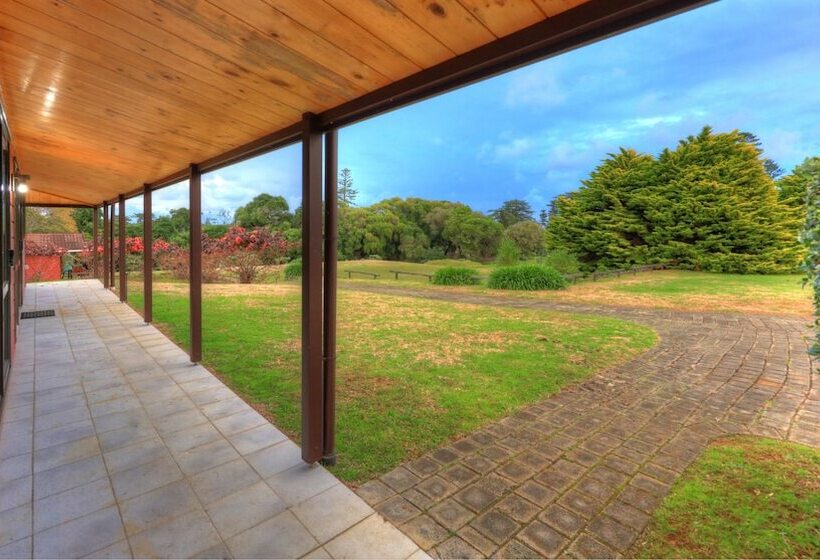 Dii Elduu House & Cottage