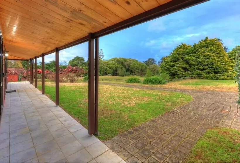 Dii Elduu House & Cottage