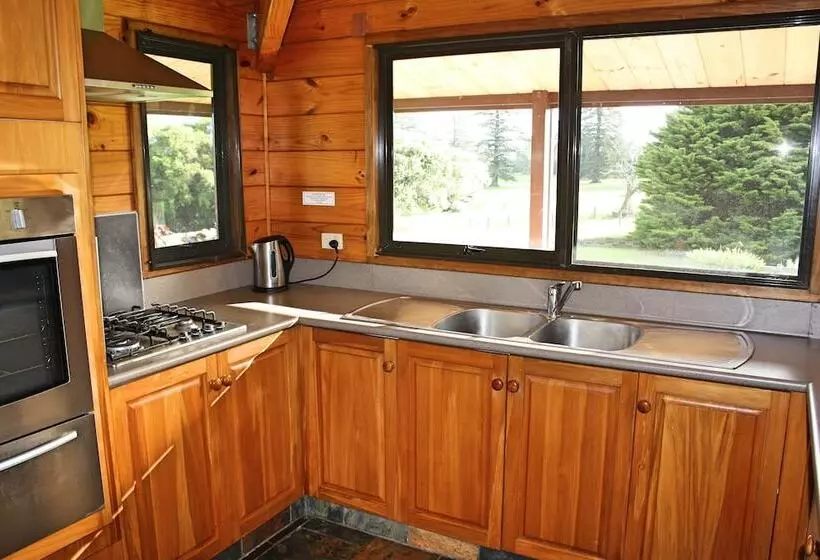 Dii Elduu House & Cottage