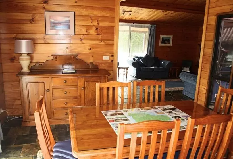 Dii Elduu House & Cottage