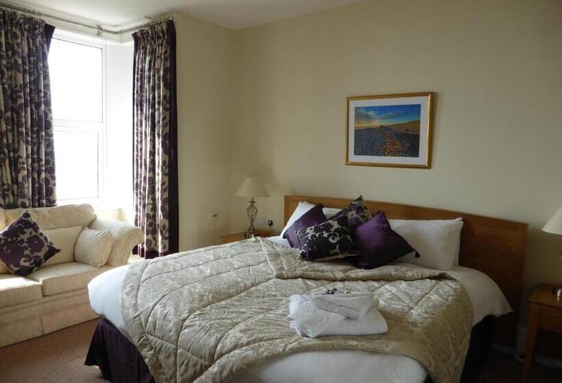 Hotelli Bailey Ground Lodge