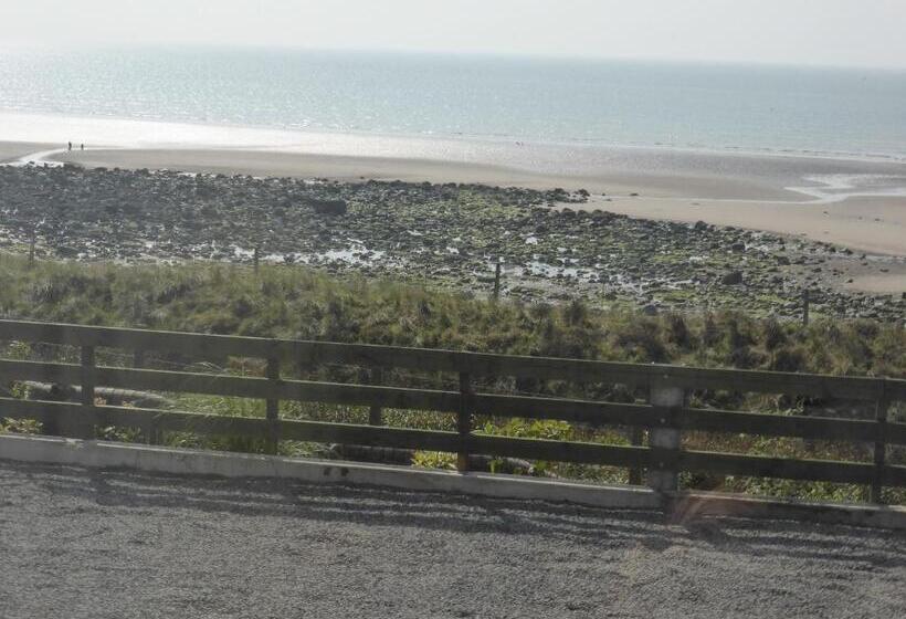 Hotelli Bailey Ground Lodge