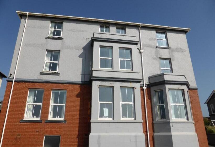 Hotelli Bailey Ground Lodge