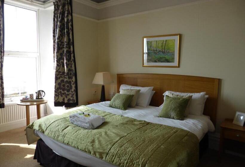 Hotelli Bailey Ground Lodge