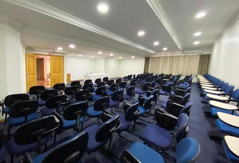 酒店 Caitá Hotéis