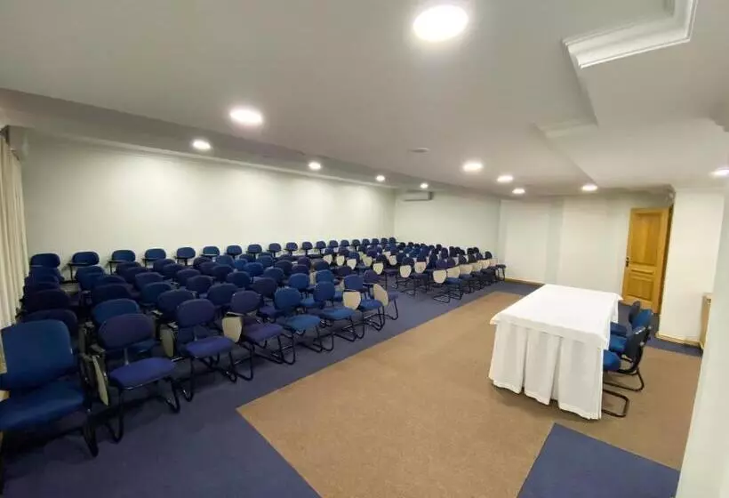 ホテル Caitá Hotéis