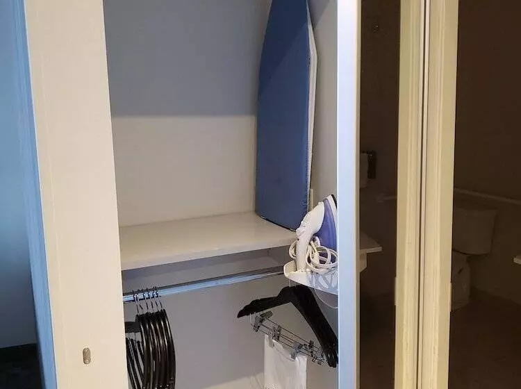 호텔 Courtyard By Marriott Jacksonville