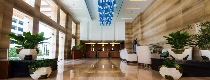 בית מלון כפרי Golden Tulip Vasundhara