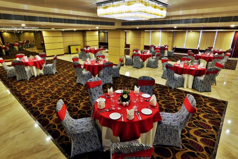 هتل Golden Tulip Vasundhara