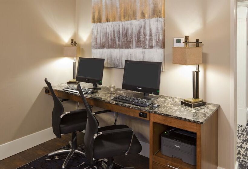 Grandstay Hotel & Suites Morris