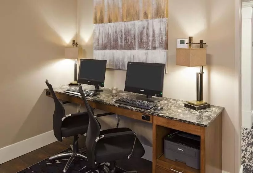 Grandstay Hotel & Suites Morris