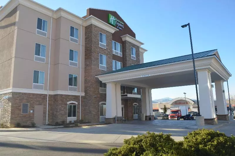 Отель Holiday Inn Express & Suites Golden, An Ihg