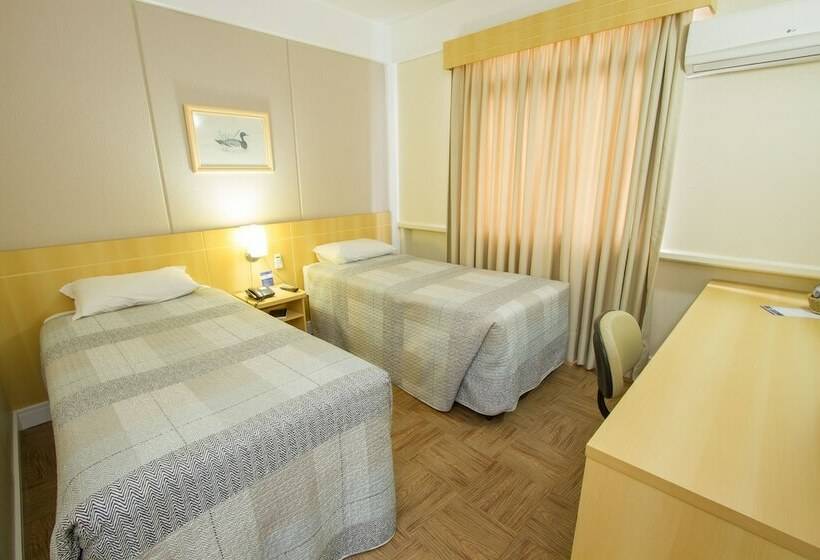 ホテル Le Canard Lages