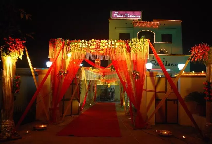 Hotel Maiden Residency