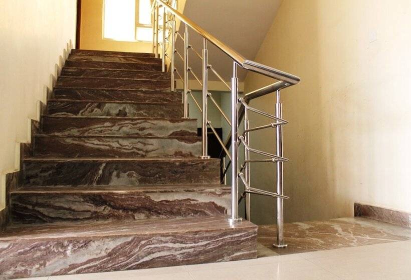 ホテル Maiden Residency