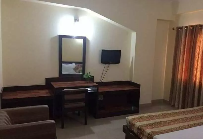 Hotel Maiden Residency