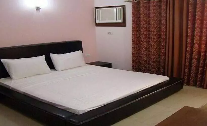 Hotel Maiden Residency