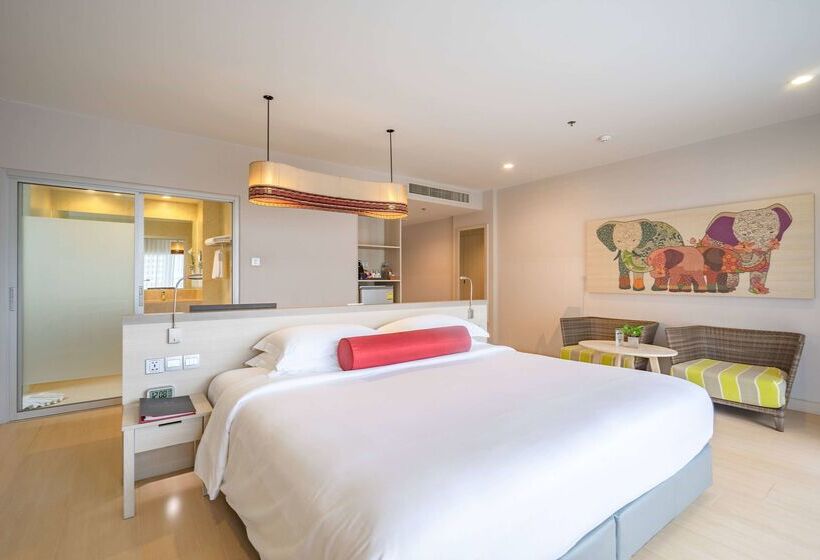 酒店 Ramada By Wyndham Phuket Deevana