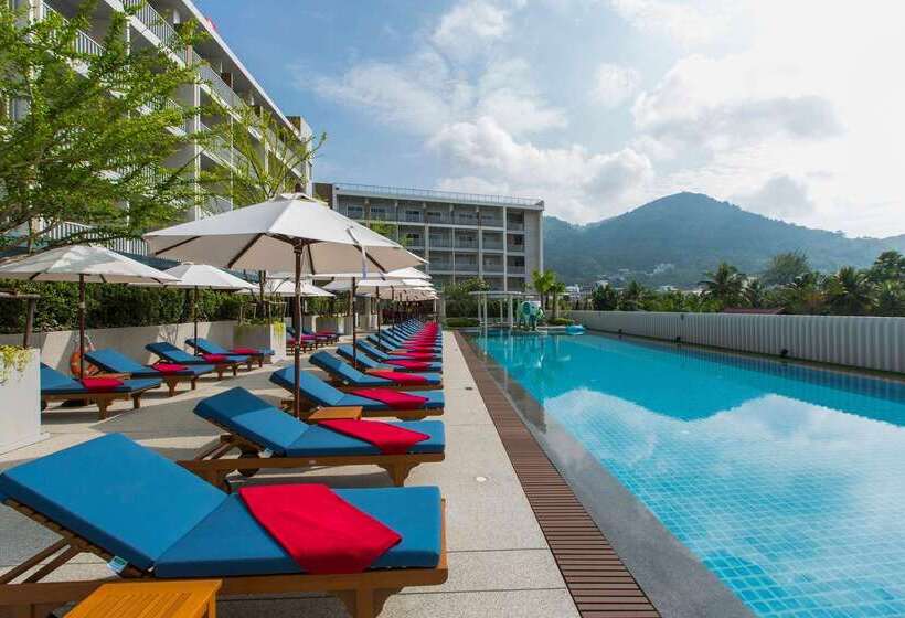 호텔 Ramada By Wyndham Phuket Deevana