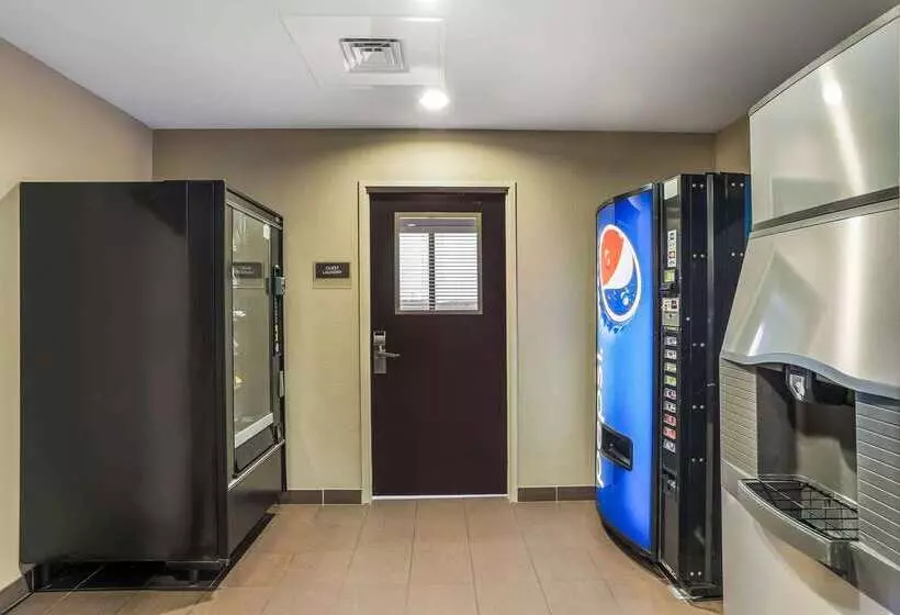 Отель Sleep Inn & Suites Hannibal