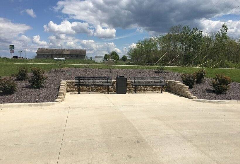 Отель Sleep Inn & Suites Hannibal