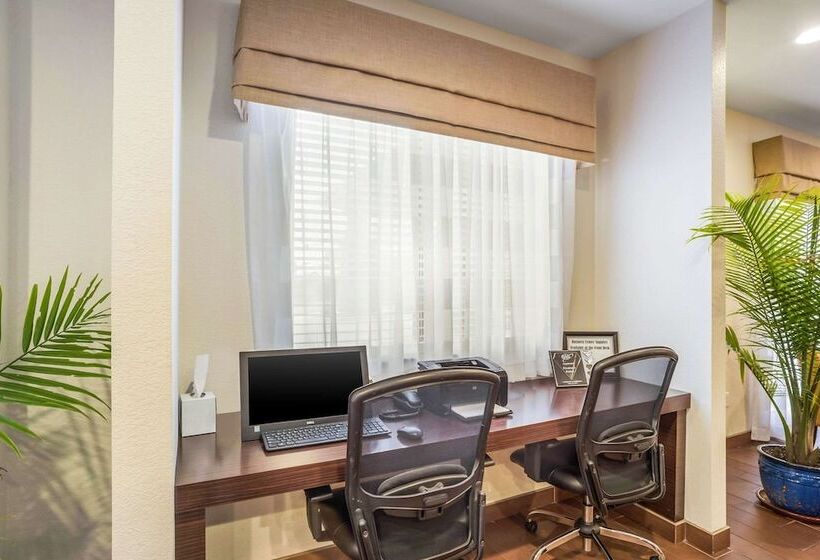 Отель Sleep Inn & Suites Hannibal