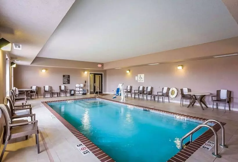 Отель Sleep Inn & Suites Hannibal