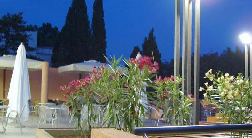 בית מלון כפרי Tamaris