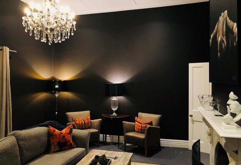 Отель The Dudley Boutique