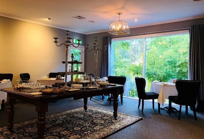 Отель The Dudley Boutique