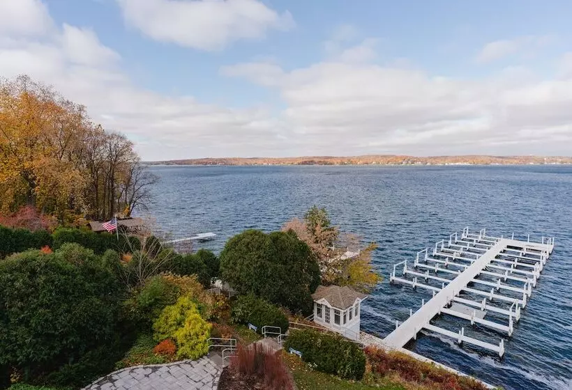 Отель The Geneva Inn