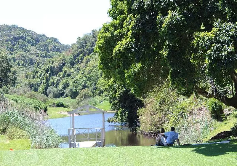 Majatalo Blackwaters River Lodge