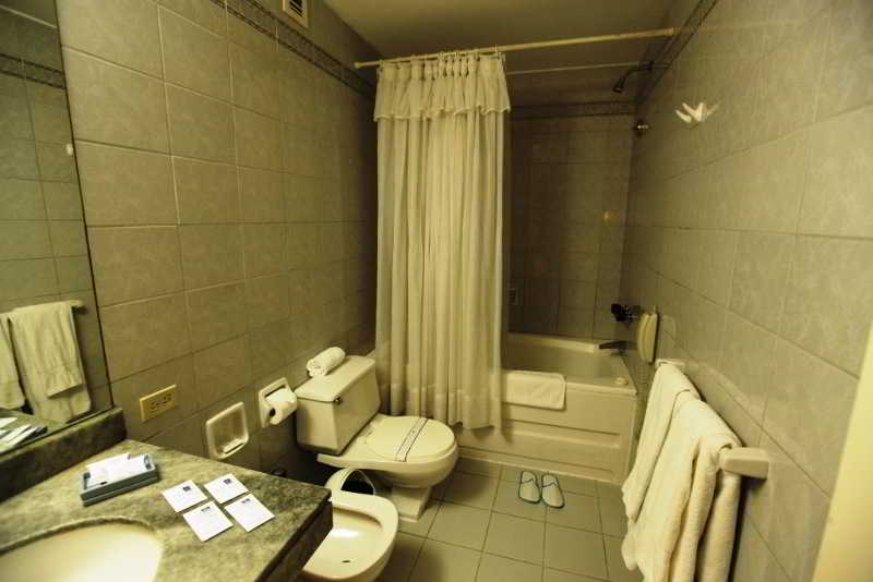 Suites Plaza Las Flores