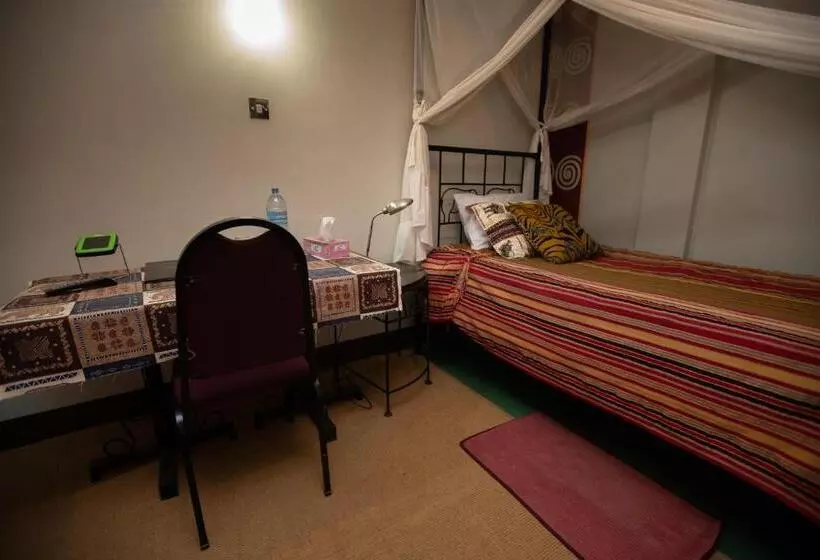 تختخواب و صبحانه Korona House