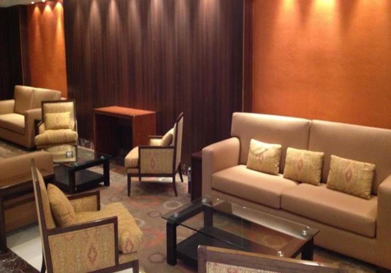 ホテル Ajyad Crom