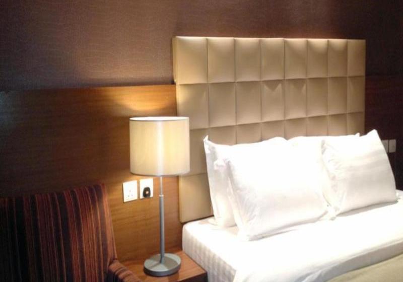 ホテル Ajyad Crom