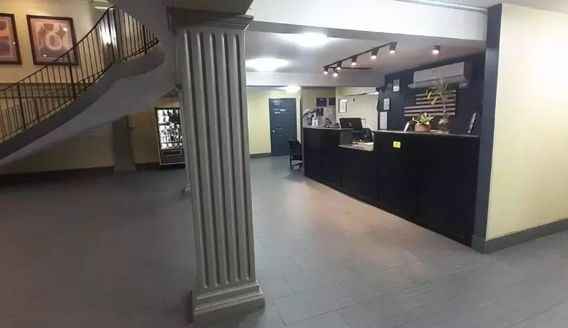 בית מלון כפרי Americas Best Value Inn Phenix City