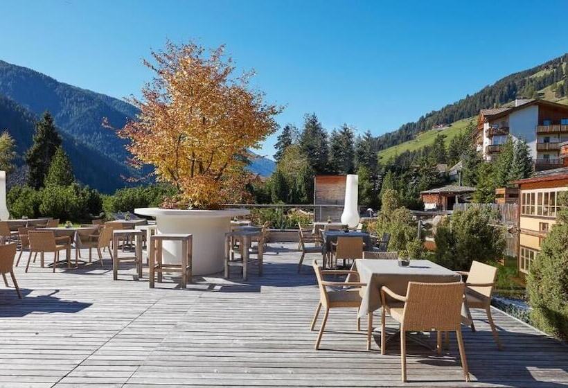 هتل Arosea Life Balance