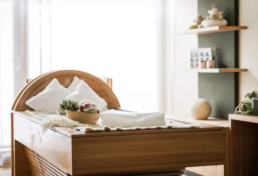 هتل Arosea Life Balance