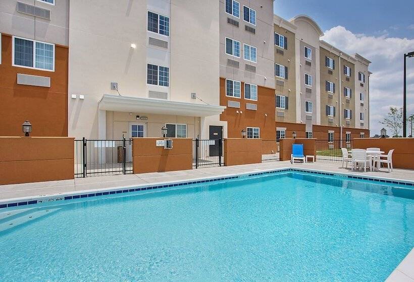 ホテル Candlewood Suites Fort Campbell   Oak Grove, An Ihg