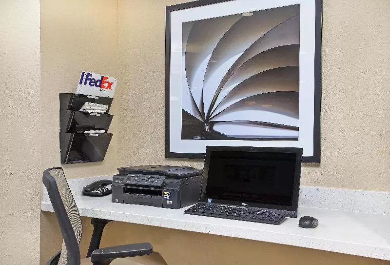 酒店 Candlewood Suites Fort Campbell Oak Grove, An Ihg