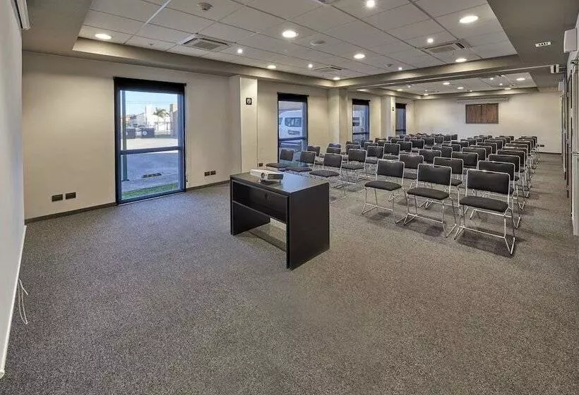 Hotel City Express By Marriott Matamoros