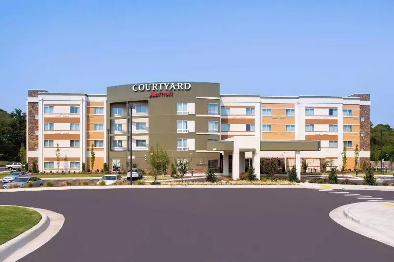 Hotelli Courtyard By Marriott Hot Springs