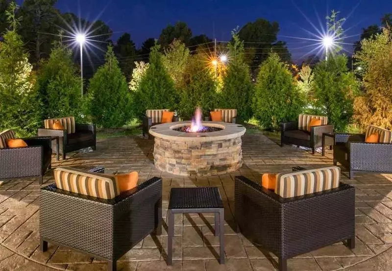 Hotelli Courtyard By Marriott Hot Springs