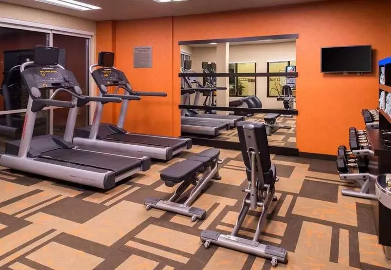 Hotelli Courtyard By Marriott Hot Springs