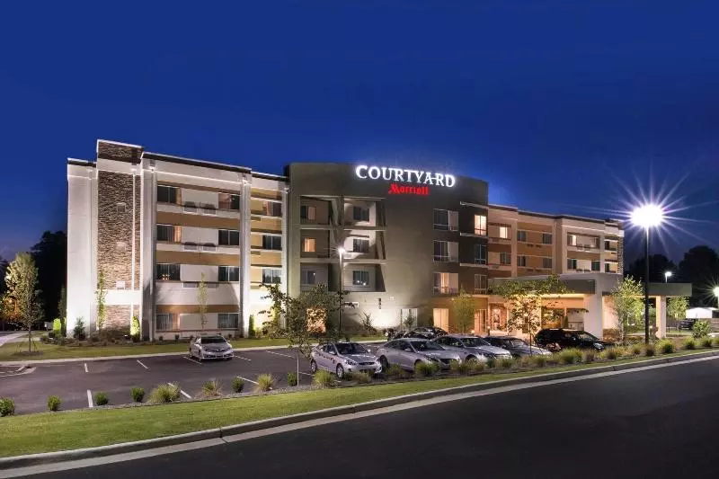 Hotelli Courtyard By Marriott Hot Springs