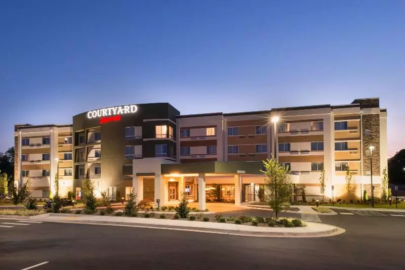 Hotelli Courtyard By Marriott Hot Springs