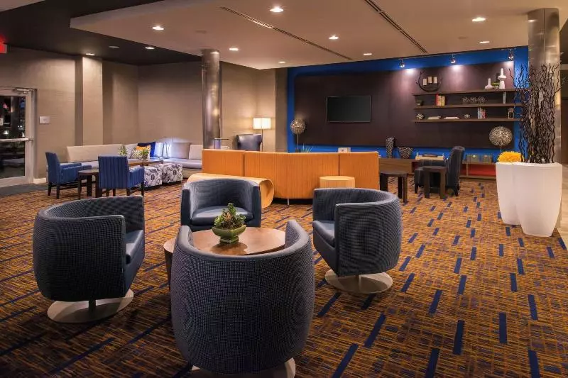 Hotelli Courtyard By Marriott Hot Springs