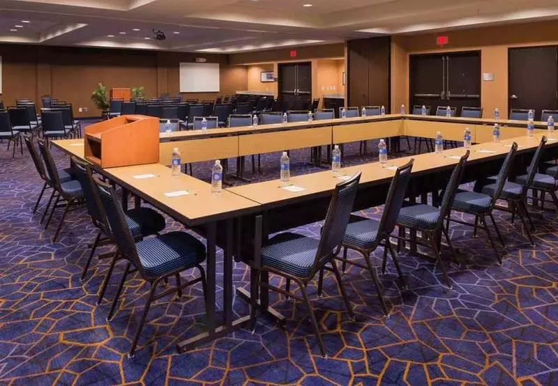 Hotelli Courtyard By Marriott Hot Springs