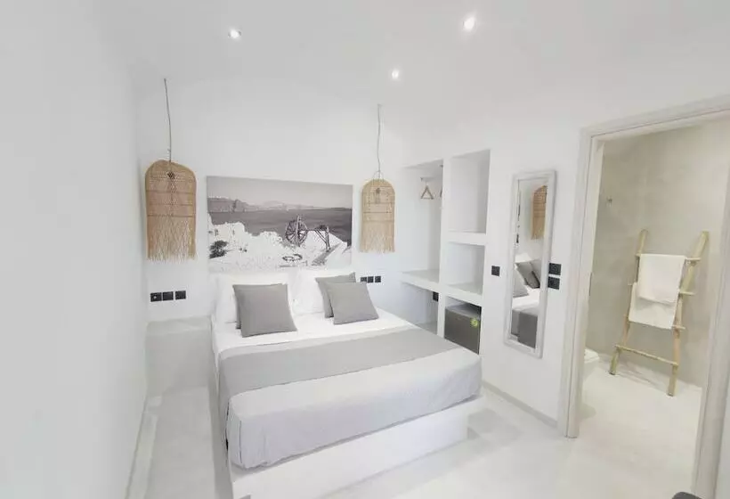 Отель Fira Cave Suites